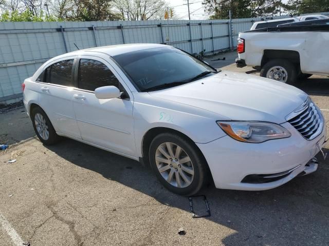 2013 Chrysler 200 Touring