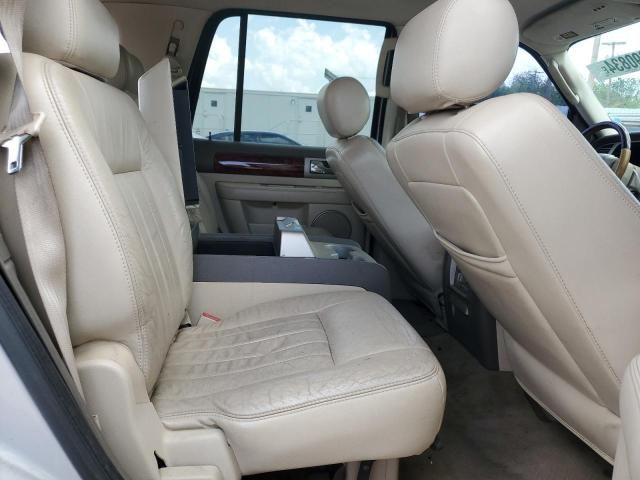 2004 Lincoln Navigator