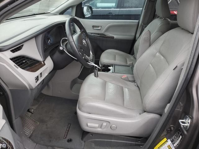 2015 Toyota Sienna XLE