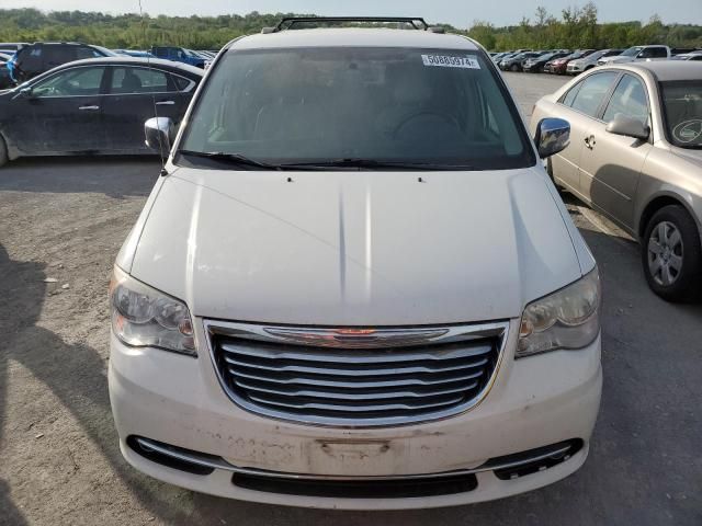 2012 Chrysler Town & Country Touring L