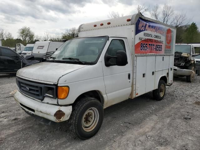 2006 Ford Econoline E350 Super Duty Cutaway Van