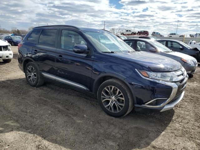 2016 Mitsubishi Outlander SE