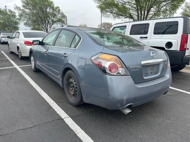 2010 Nissan Altima Base