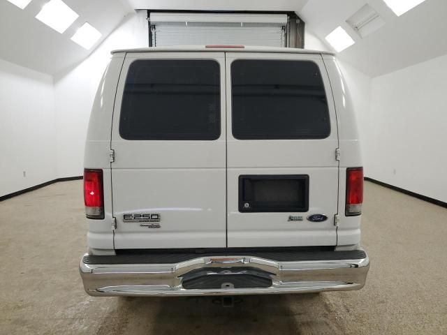 2014 Ford Econoline E250 Van