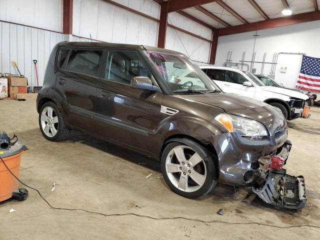 2010 KIA Soul +