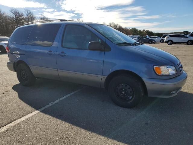 2002 Toyota Sienna LE