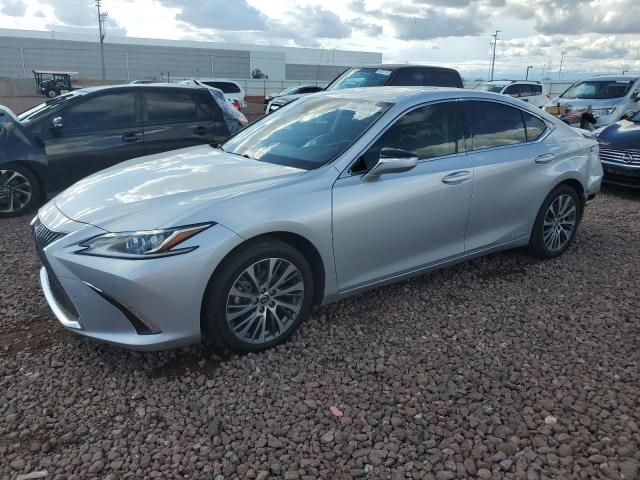 2019 Lexus ES 300H