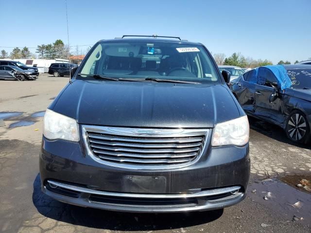 2013 Chrysler Town & Country Touring