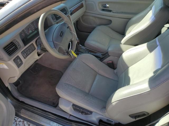 2004 Volvo C70 LPT