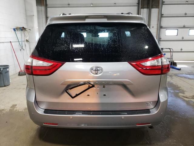 2015 Toyota Sienna XLE