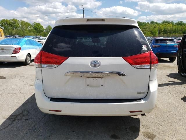 2011 Toyota Sienna XLE