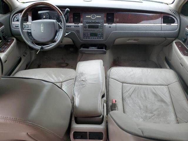 2006 Lincoln Town Car Designer