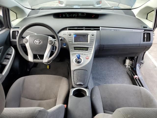 2014 Toyota Prius PLUG-IN