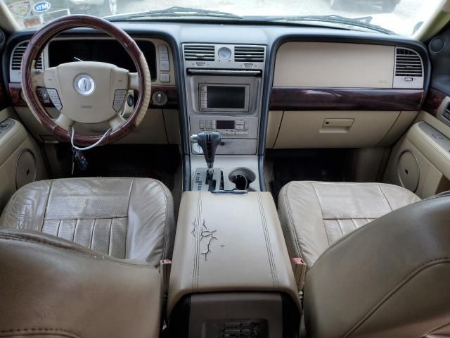 2005 Lincoln Navigator