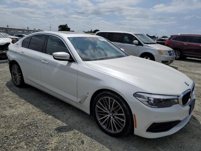 2019 BMW 530E