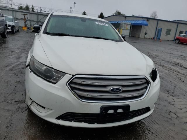 2013 Ford Taurus SE