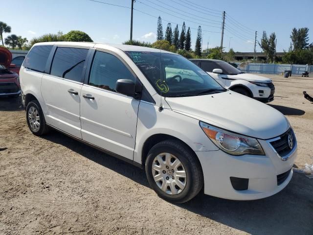 2010 Volkswagen Routan S