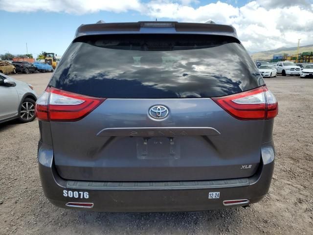 2019 Toyota Sienna XLE