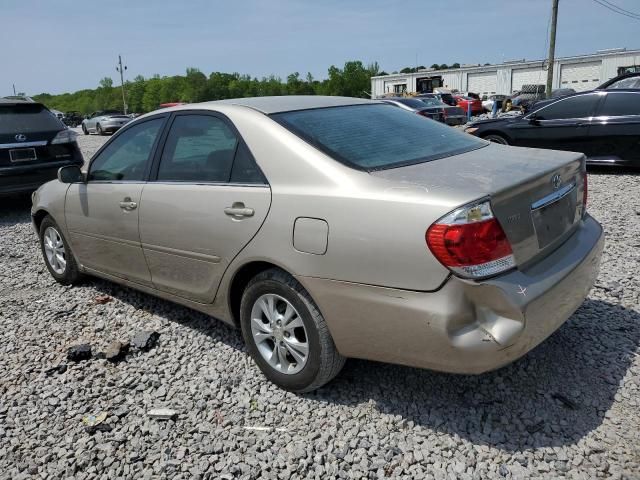 2005 Toyota Camry LE