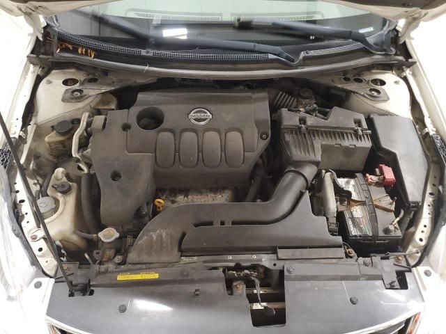 2010 Nissan Altima Base