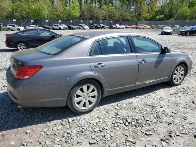 2005 Toyota Avalon XL