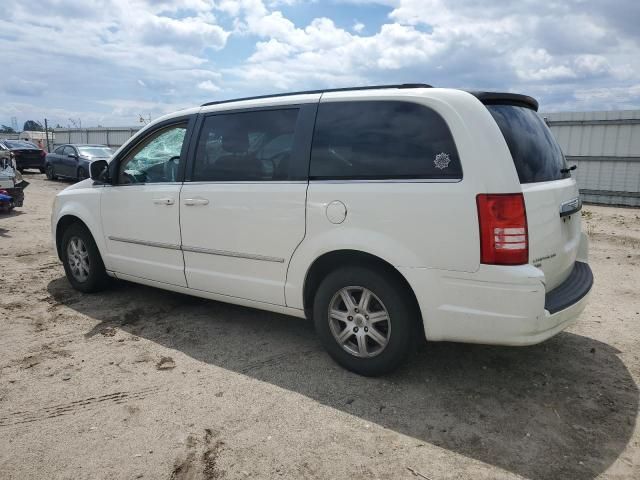 2010 Chrysler Town & Country Touring