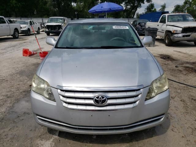 2005 Toyota Avalon XL