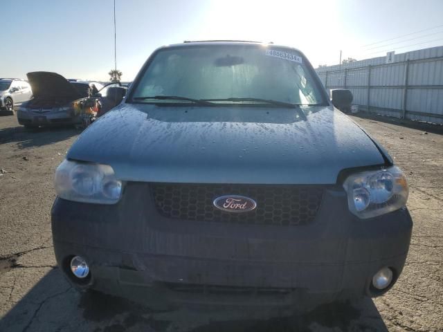 2005 Ford Escape XLS