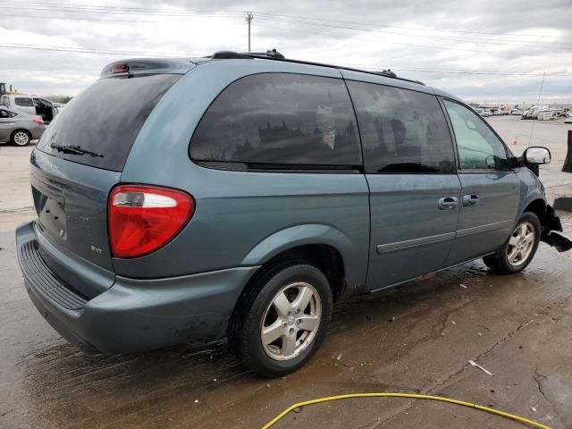 2005 Dodge Grand Caravan SXT