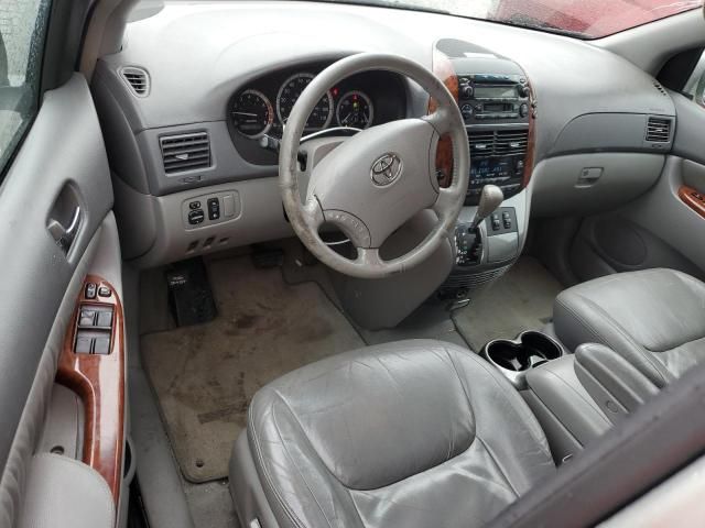 2004 Toyota Sienna XLE