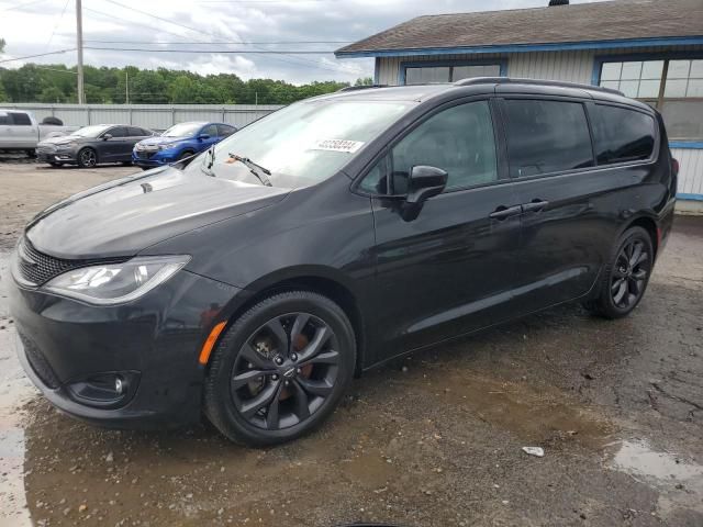 2020 Chrysler Pacifica Touring L Plus