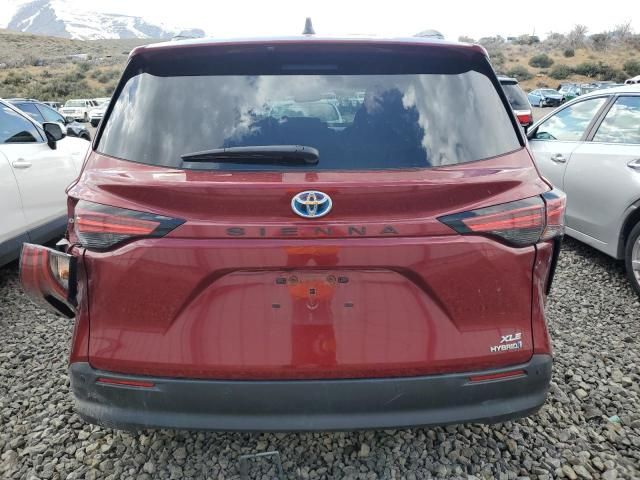 2022 Toyota Sienna XLE