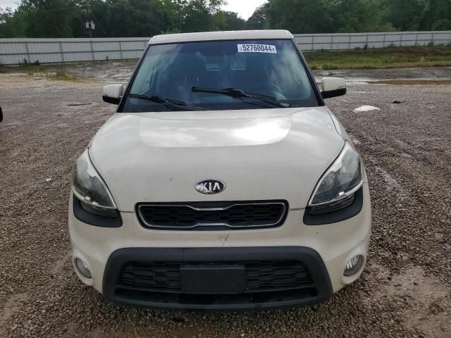 2013 KIA Soul +