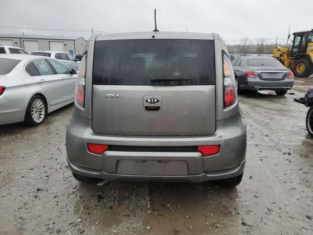 2011 KIA Soul +