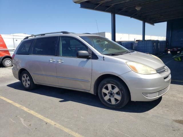 2005 Toyota Sienna CE