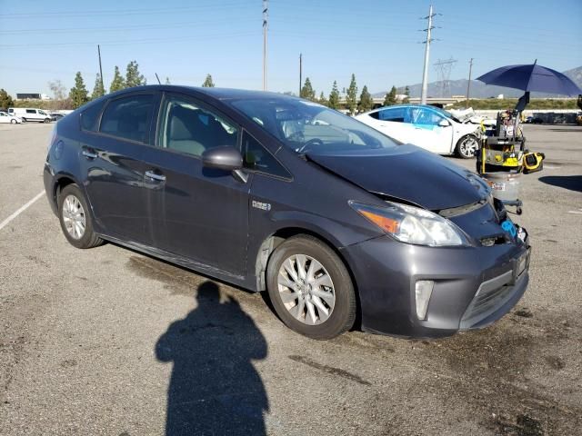 2014 Toyota Prius PLUG-IN