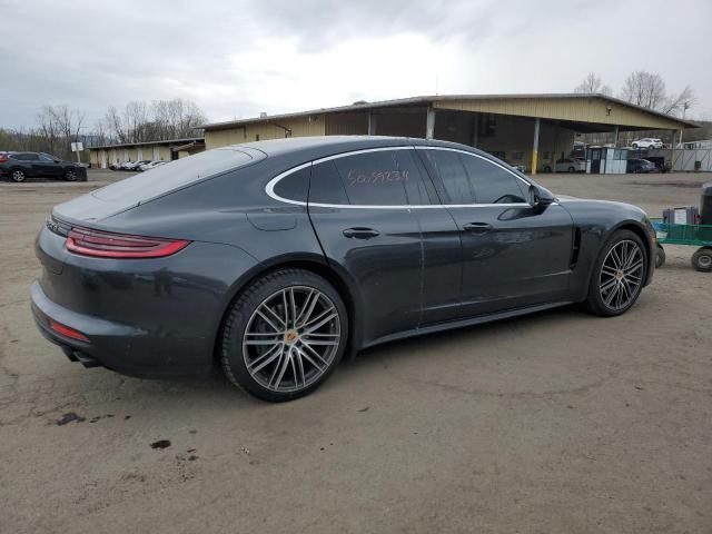 2017 Porsche Panamera 4S