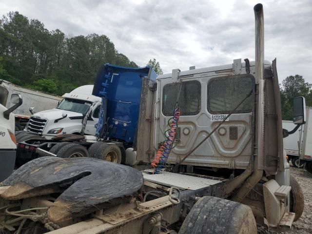 2016 Freightliner Cascadia 125