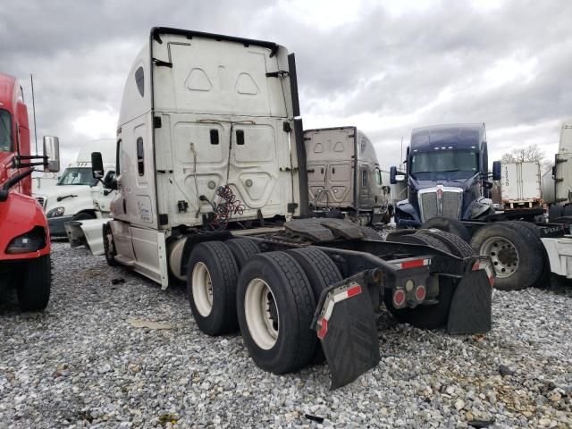 2014 Freightliner Cascadia 125