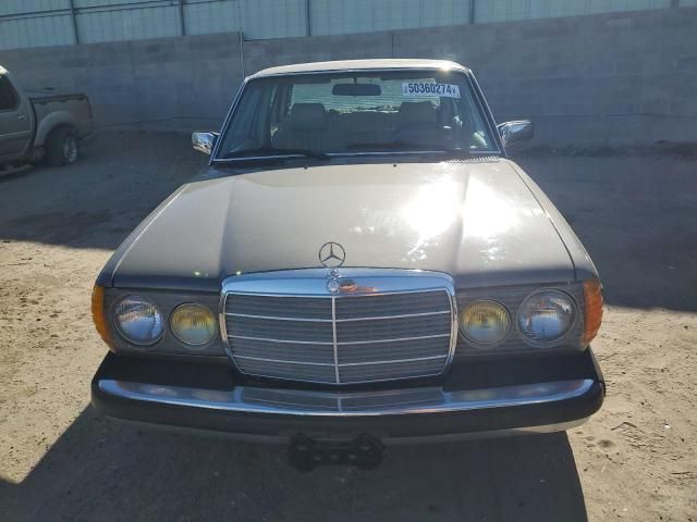 1985 Mercedes-Benz 300 DT