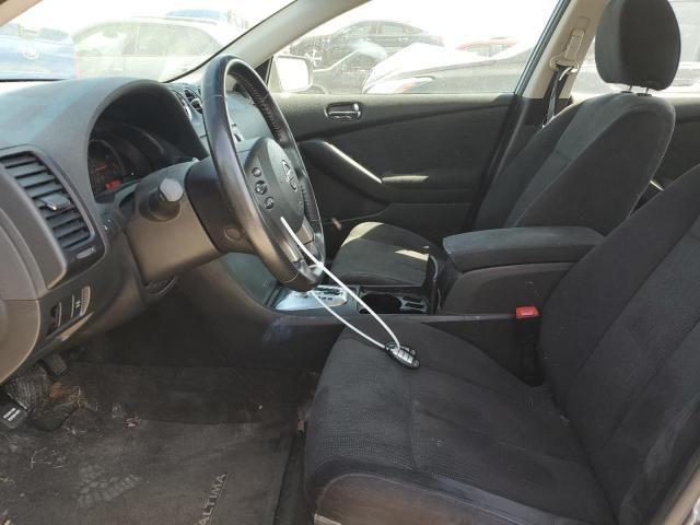 2010 Nissan Altima Base