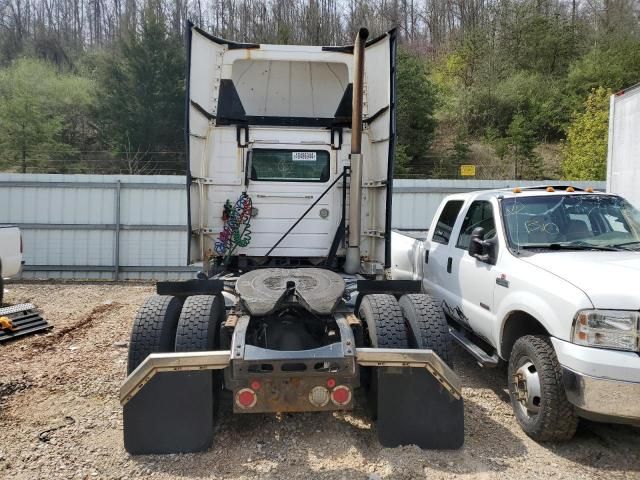 2013 Volvo VN VNL