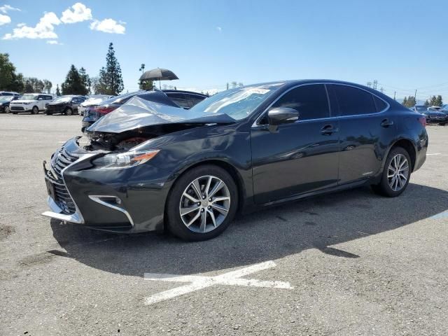 2016 Lexus ES 300H