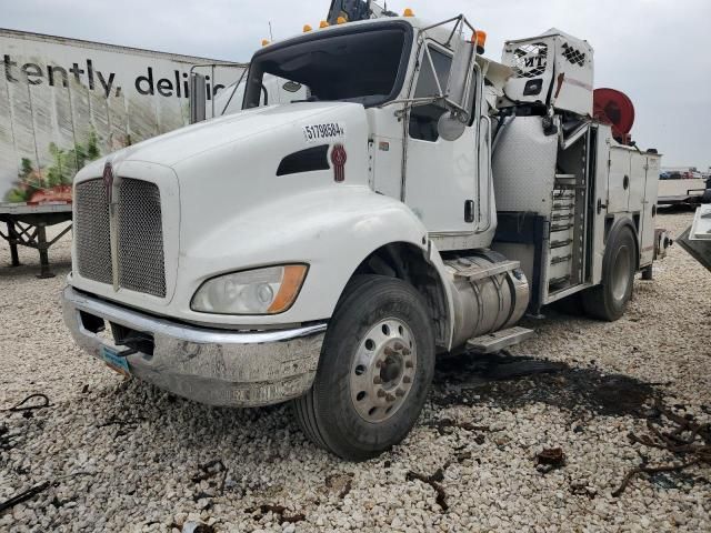 2016 Kenworth Construction T270