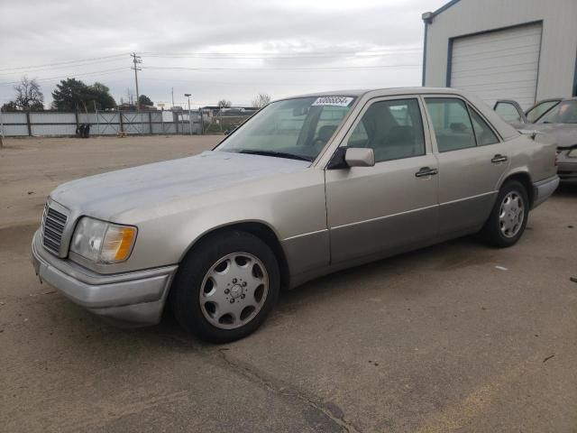 1994 Mercedes-Benz E 320