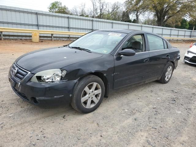 2004 Nissan Altima Base