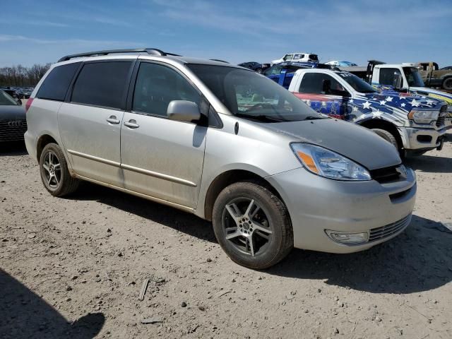 2004 Toyota Sienna XLE