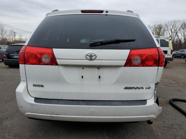 2010 Toyota Sienna CE