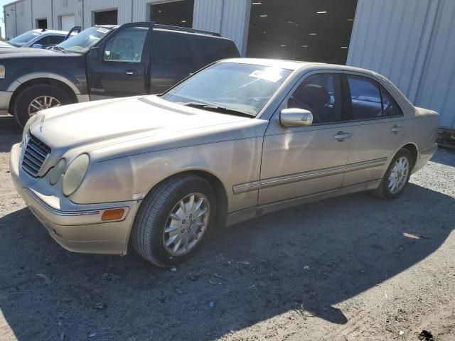 2001 Mercedes-Benz E 320