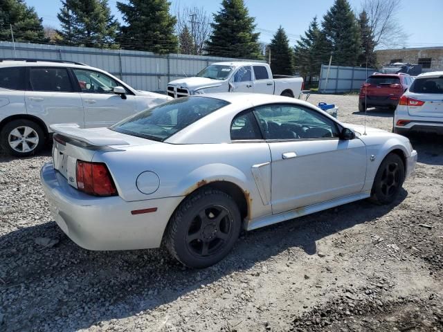 2004 Ford Mustang